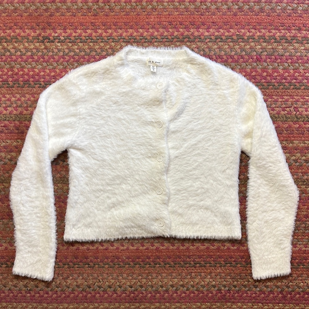 NWOT CLOTH & STONE WHITE FUZZY COZY BUTTON UP CARDIGAN
